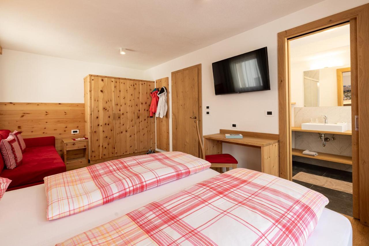 Garni Gran Pre Bed and Breakfast Corvara In Badia Eksteriør billede