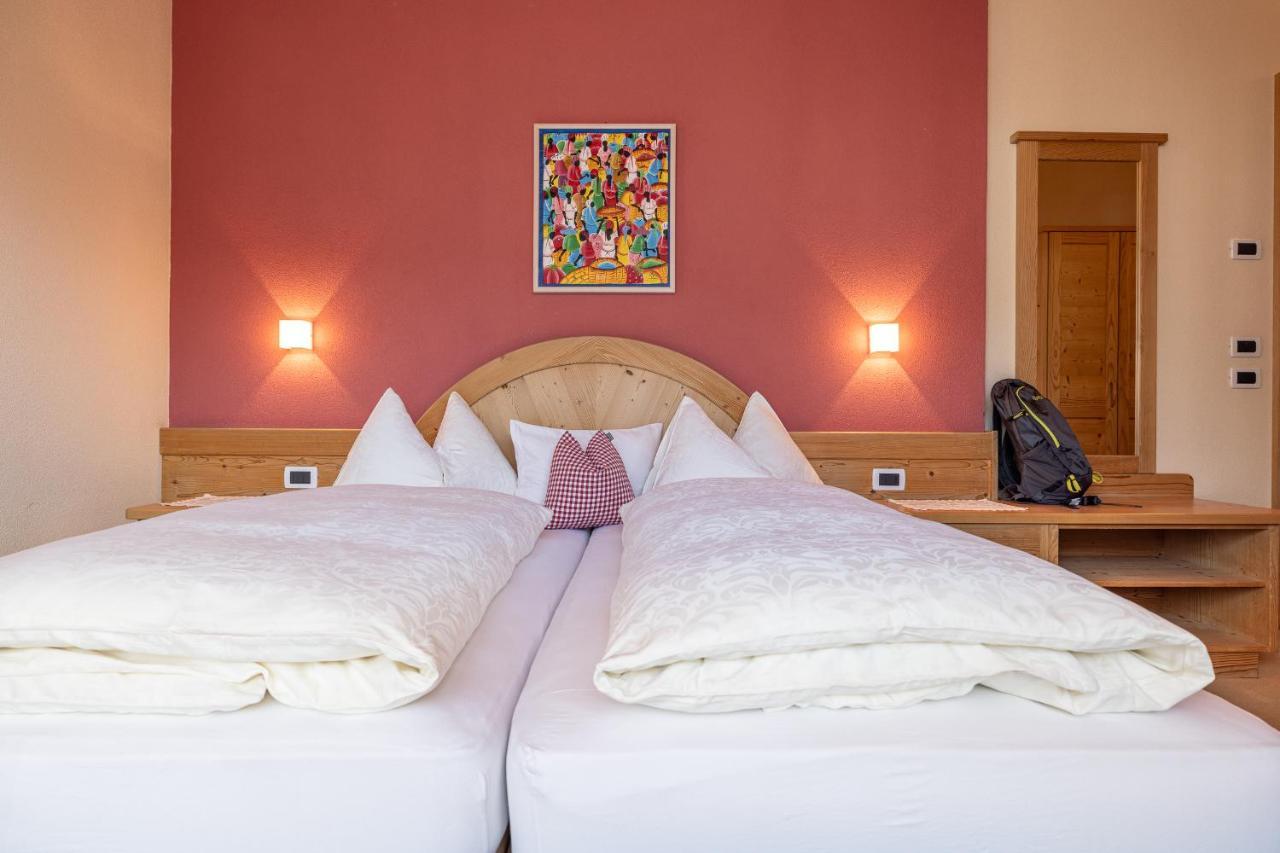 Garni Gran Pre Bed and Breakfast Corvara In Badia Eksteriør billede